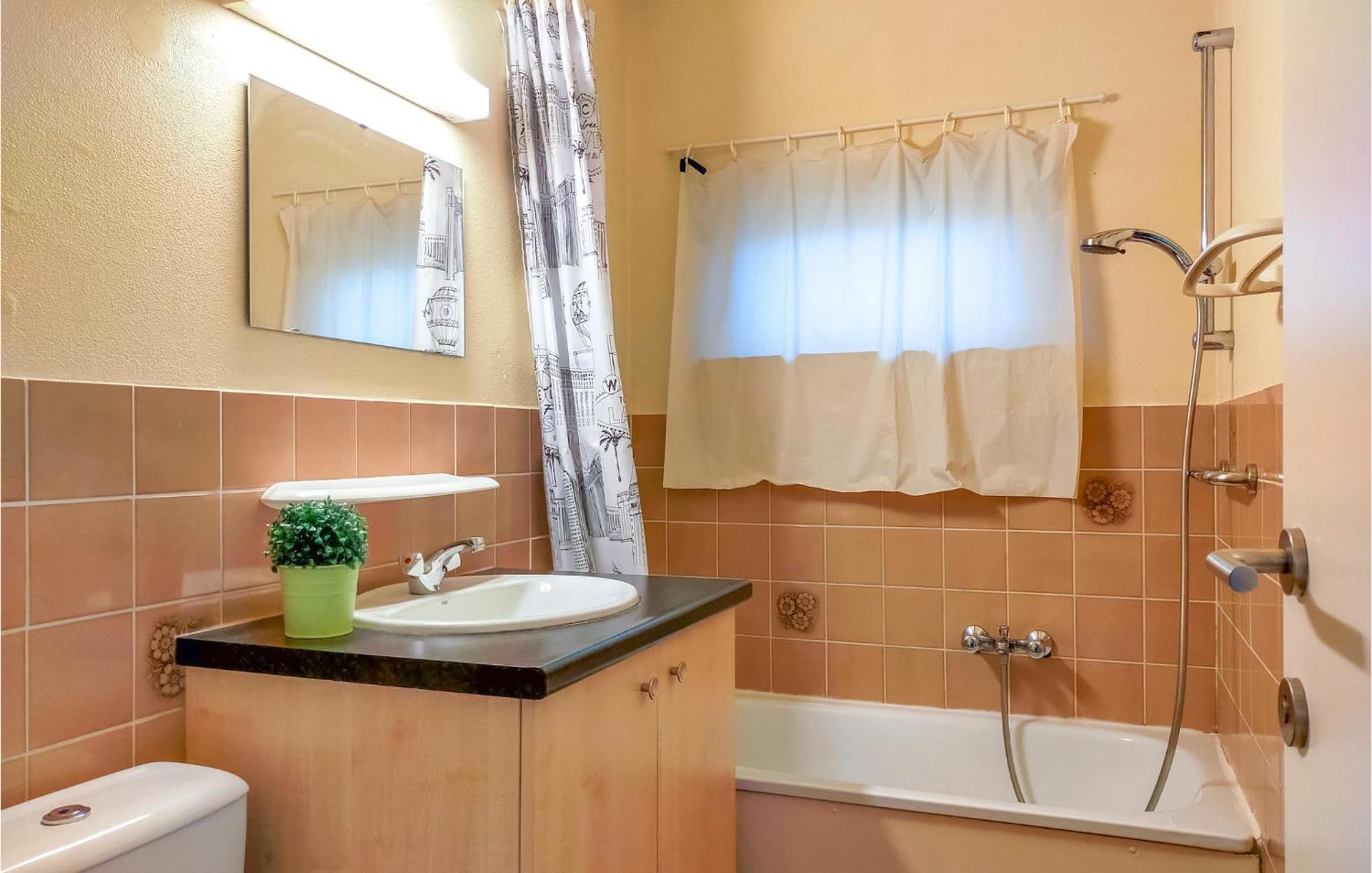 3 Bedroom Awesome Home In Oostduinkerke Zewnętrze zdjęcie