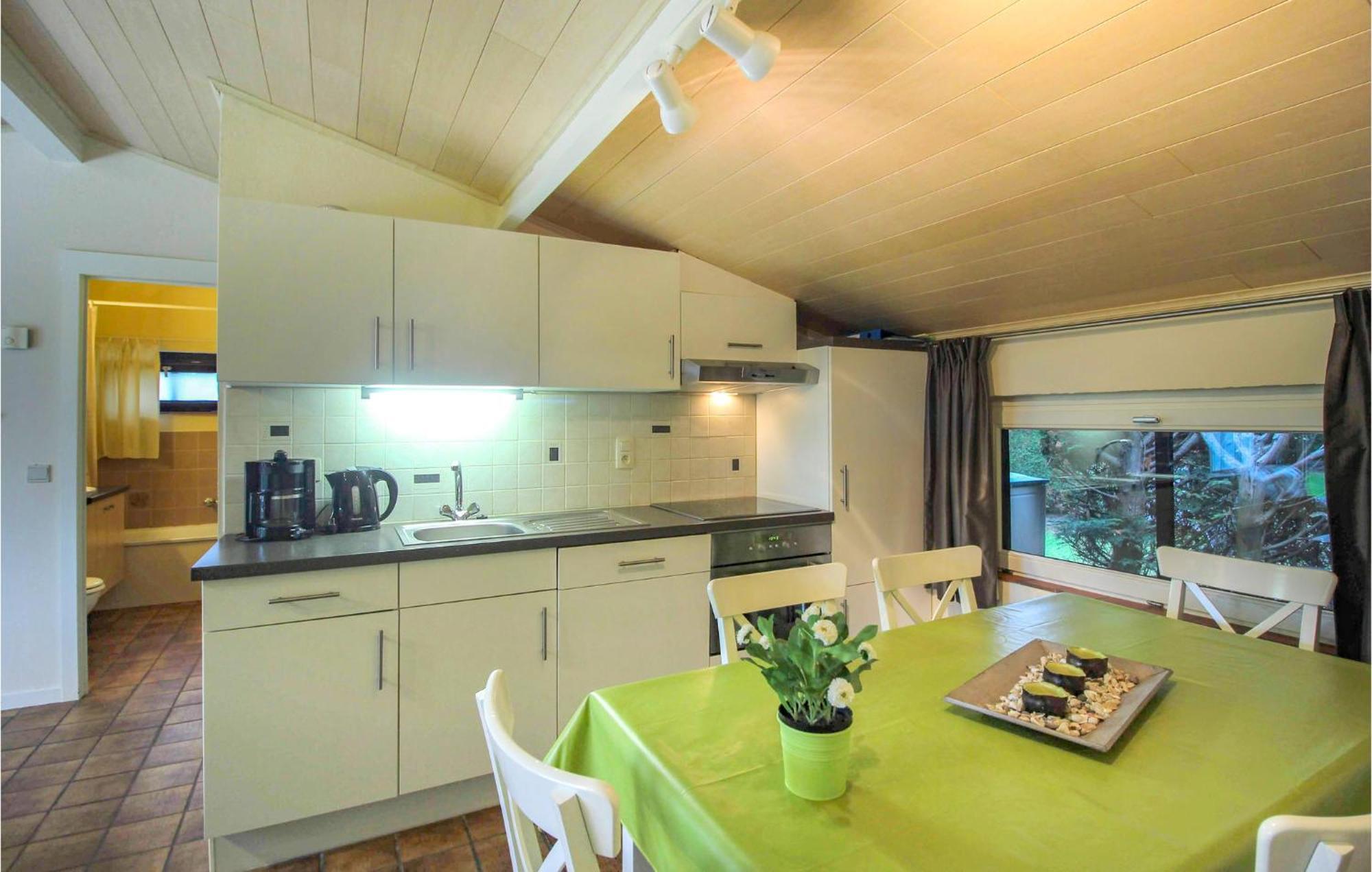 3 Bedroom Awesome Home In Oostduinkerke Zewnętrze zdjęcie
